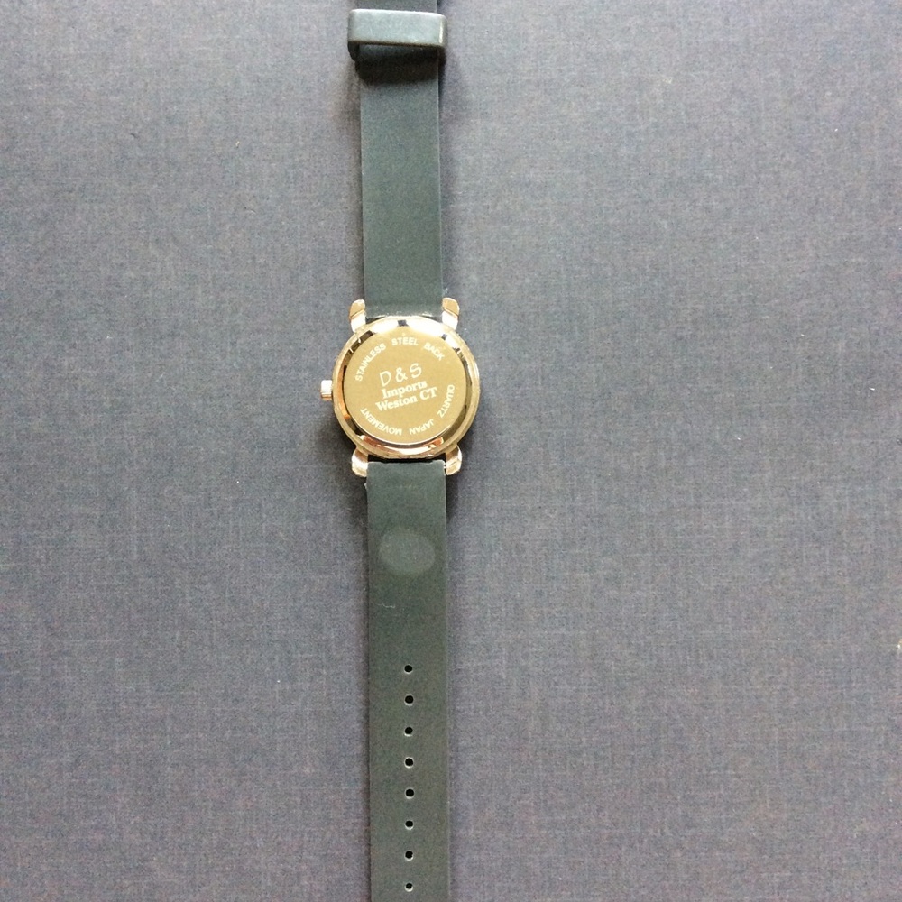 D&S Imports Analog Spider Watch - Picture 2 of 7